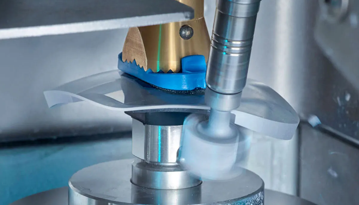 لبه زنی یا فینیشینگ عدسی چیست؟